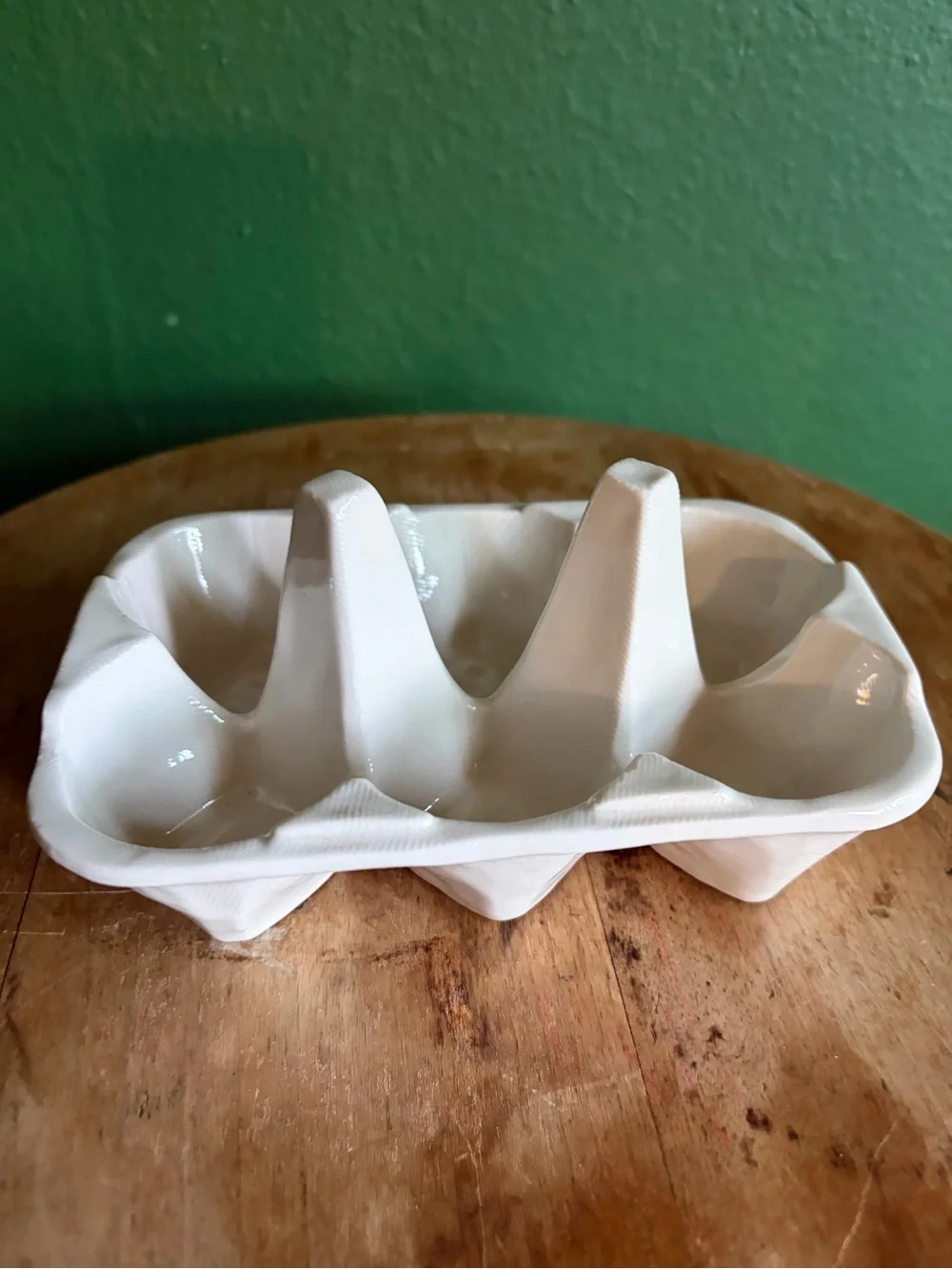 Vintage White Ceramic Egg Carton fits 6 eggs